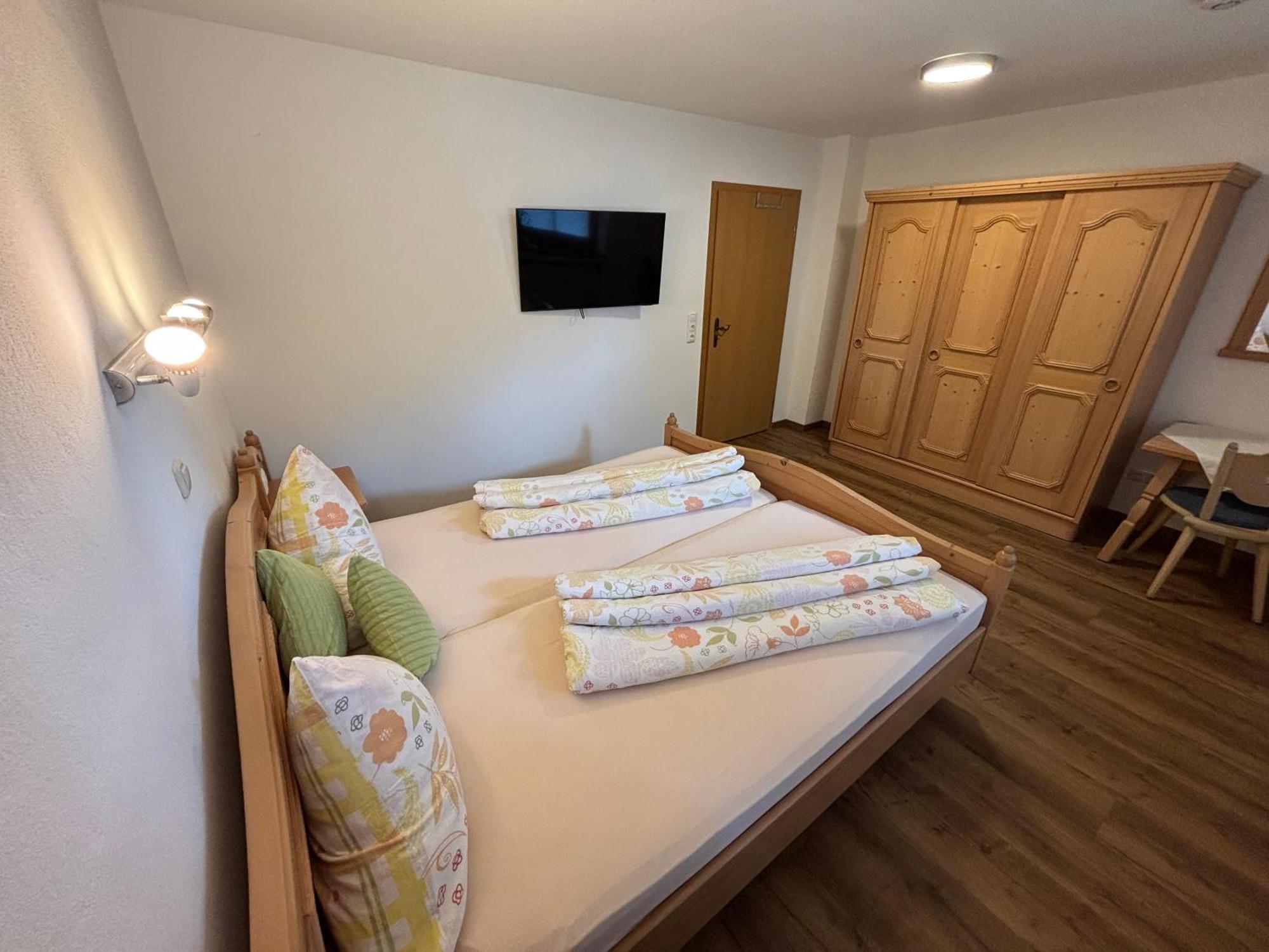 Cafe Chiemgau Und Gaestehaus Ruhpolding Εξωτερικό φωτογραφία